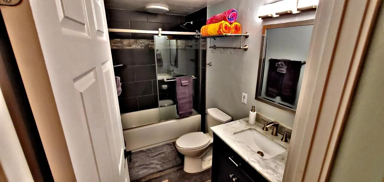 Ali'I Banyan Breeze Apartment Kailua-Kona United States