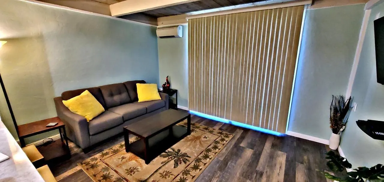 Ali'I Banyan Breeze Apartment Kailua-Kona United States